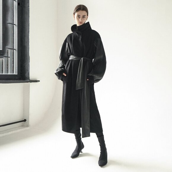 KM by Lange Cocoon Wool Coat Black Size Large NEW NWT - Picture 2 of 16